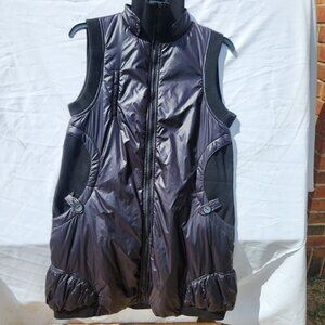 black sleeveless jacket